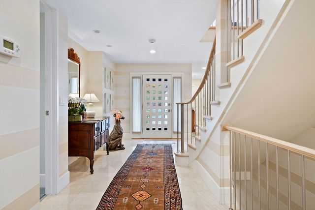 207 Nahanton Street 207, Newton, MA 02459