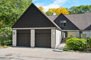 207 Nahanton Street 207, Newton, MA 02459