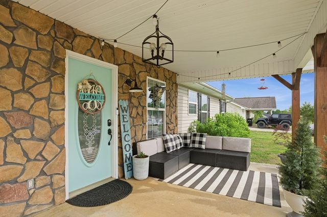 122 Lyndsey Drive, Chatsworth, GA 30705