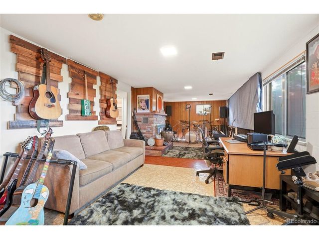 832 Fox Hill Ct, Boulder, CO 80303