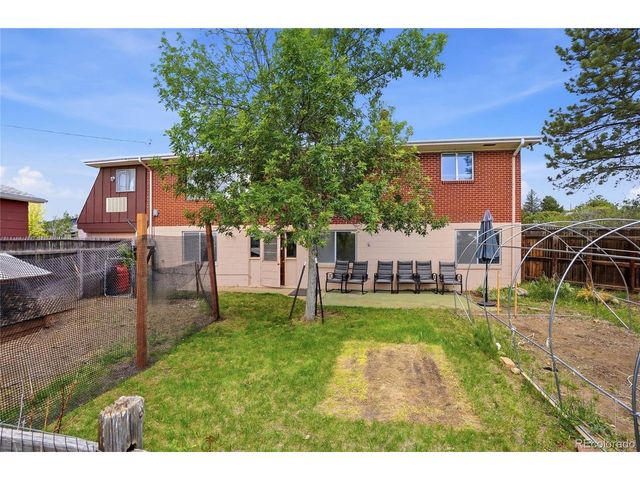832 Fox Hill Ct, Boulder, CO 80303