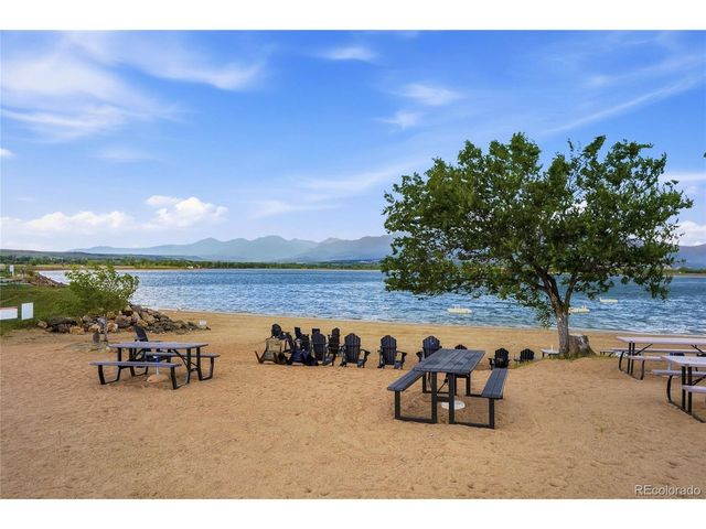 832 Fox Hill Ct, Boulder, CO 80303