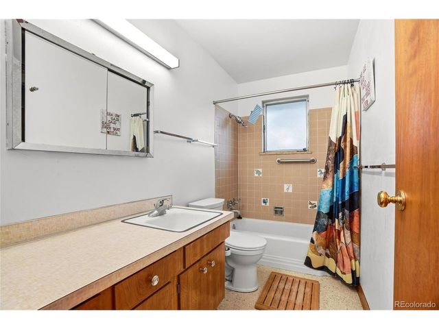 832 Fox Hill Ct, Boulder, CO 80303