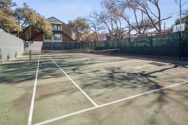 5981 Arapaho Road 206, Dallas, TX 75248