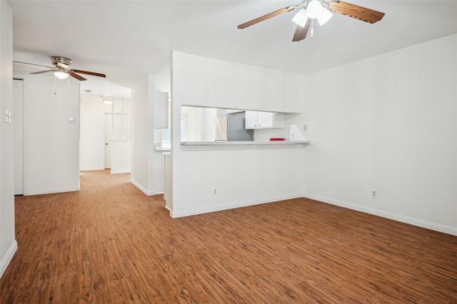 5981 Arapaho Road 206, Dallas, TX 75248