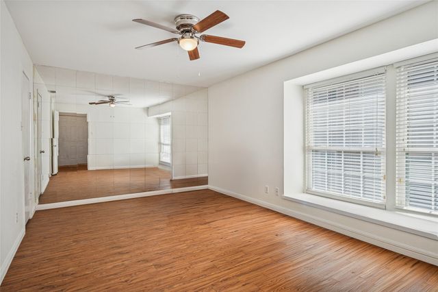 5981 Arapaho Road 206, Dallas, TX 75248