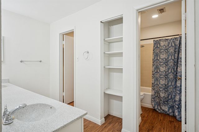 5981 Arapaho Road 206, Dallas, TX 75248