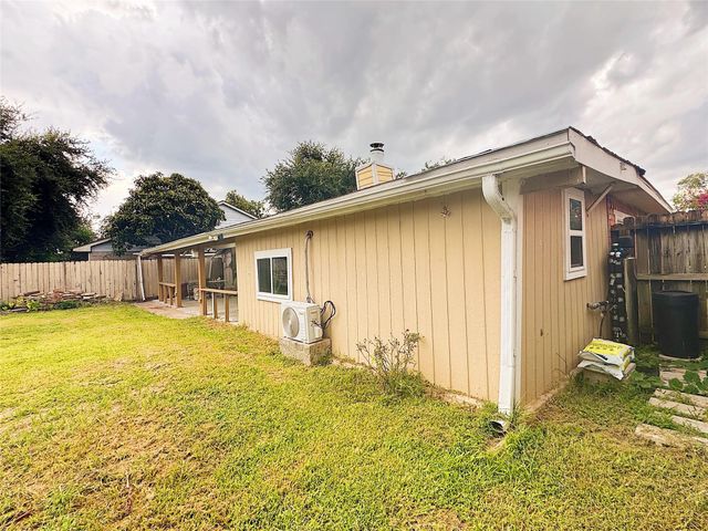 12931 Becklin Lane, Houston, TX 77099