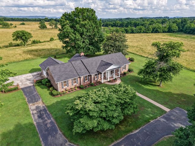 805 Boonshill Petersburg Rd, Petersburg, TN 37144