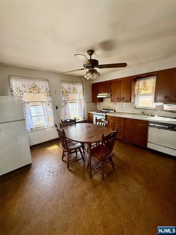 76 Hamilton Avenue, Lodi, NJ 07644