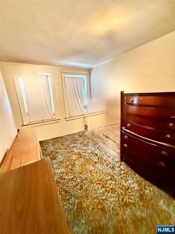76 Hamilton Avenue, Lodi, NJ 07644
