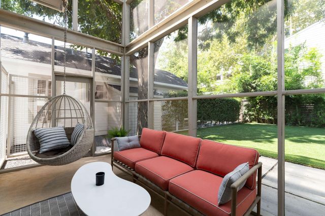 706 Oakley Street, Houston, TX 77006