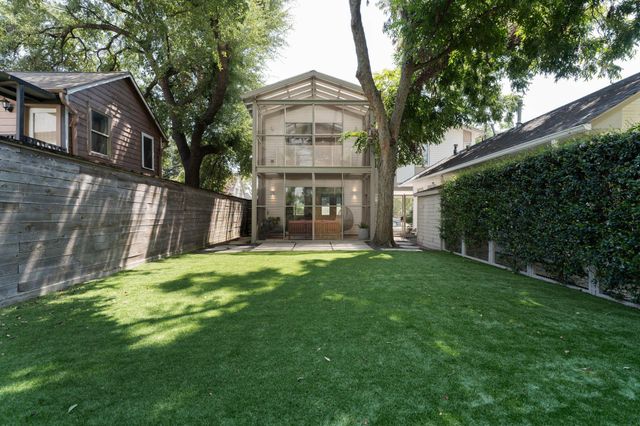 706 Oakley Street, Houston, TX 77006