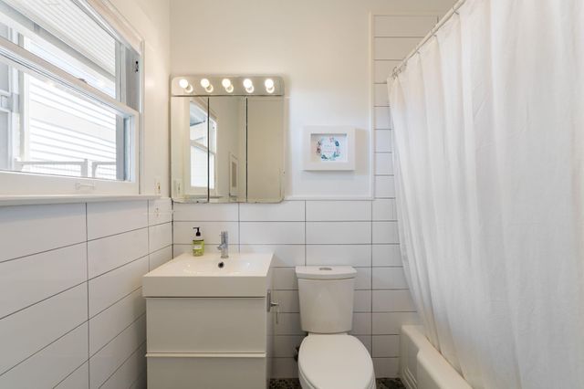 706 Oakley Street, Houston, TX 77006