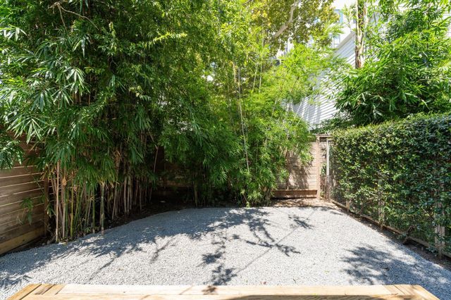 706 Oakley Street, Houston, TX 77006