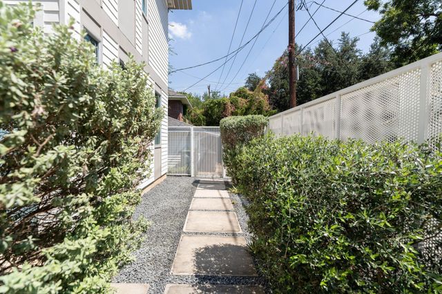 706 Oakley Street, Houston, TX 77006