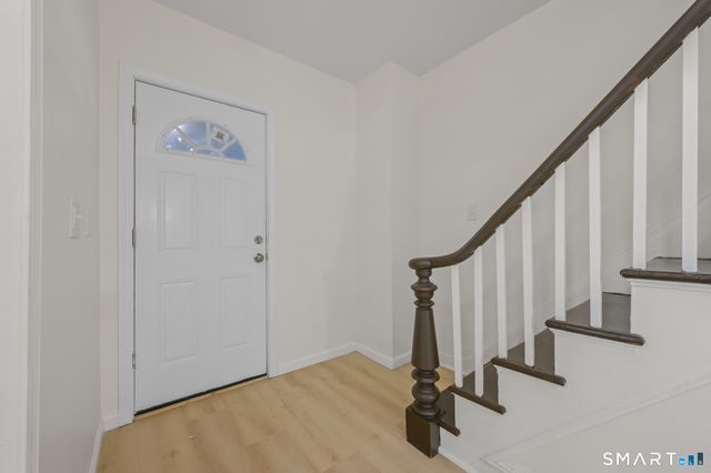 74 Boston Road, Middletown, CT 06457