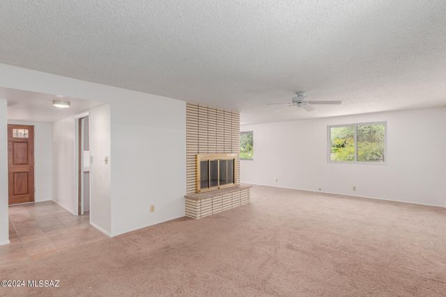 5255 E Baker Street, Tucson, AZ 85711