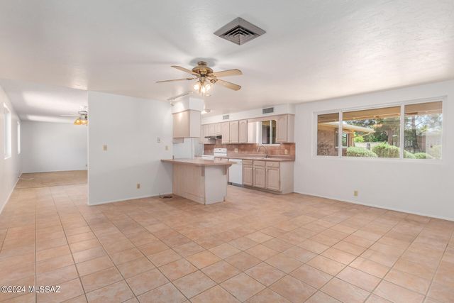 5255 E Baker Street, Tucson, AZ 85711