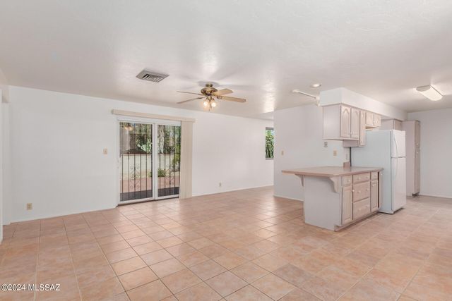 5255 E Baker Street, Tucson, AZ 85711