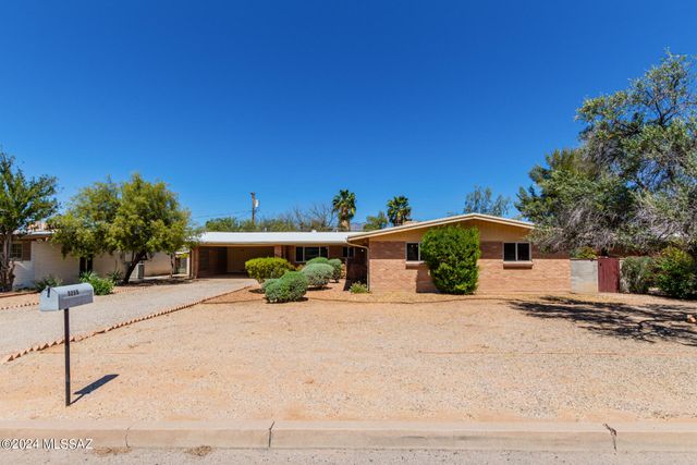 5255 E Baker Street, Tucson, AZ 85711
