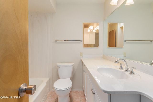 5255 E Baker Street, Tucson, AZ 85711