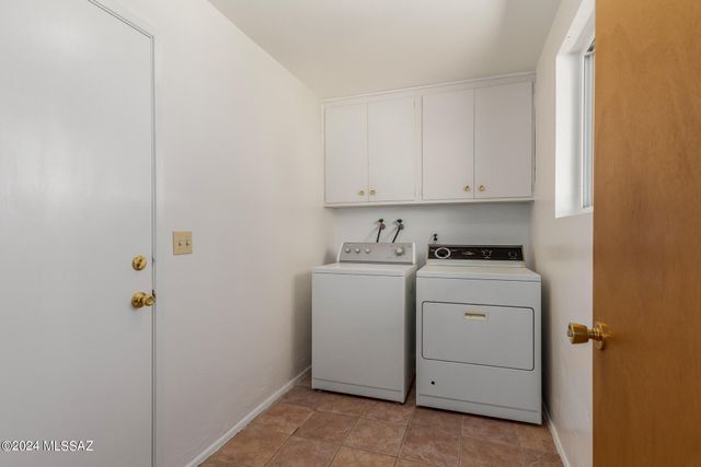 5255 E Baker Street, Tucson, AZ 85711