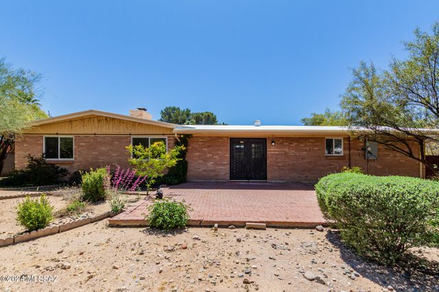 5255 E Baker Street, Tucson, AZ 85711