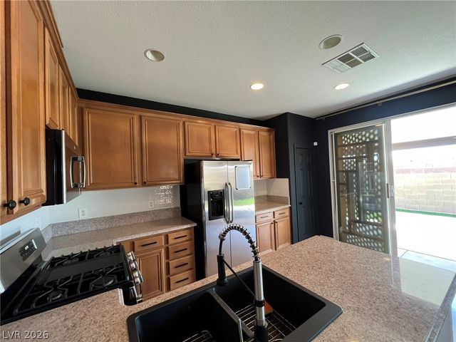 8397 Lower Trailhead Avenue, Las Vegas, NV 89113