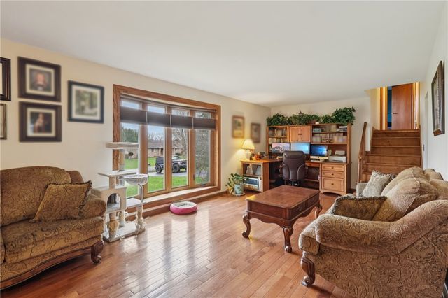 2935 Glenda Dr., Scott Twp, PA 16101