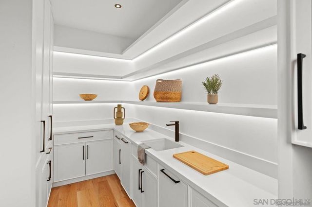 442 Westbourne St, La Jolla, CA 92037