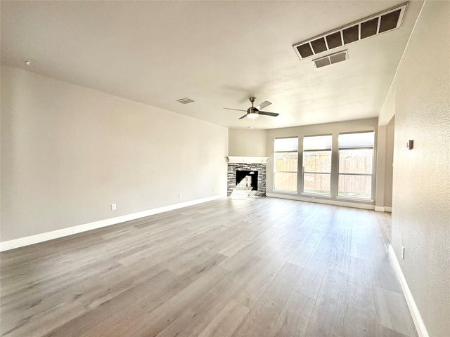 4916 Lodgepole Lane, Fort Worth, TX 76137