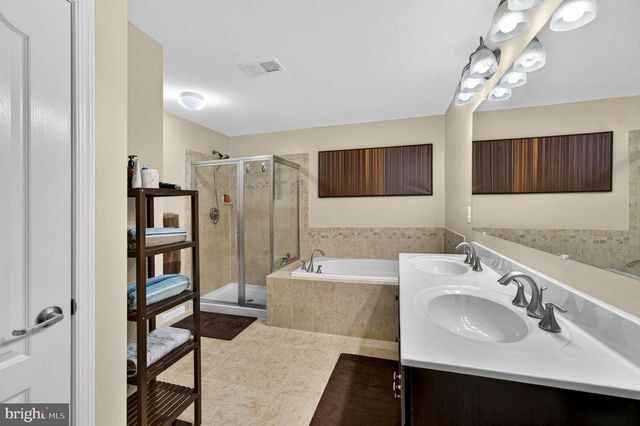 42553 SUNSET RIDGE SQ, Ashburn, VA 20148