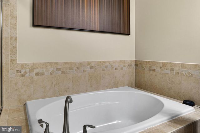 42553 SUNSET RIDGE SQ, Ashburn, VA 20148