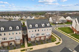 42553 SUNSET RIDGE SQ, Ashburn, VA 20148