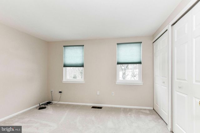 60 BENTON CT, Sterling, VA 20165