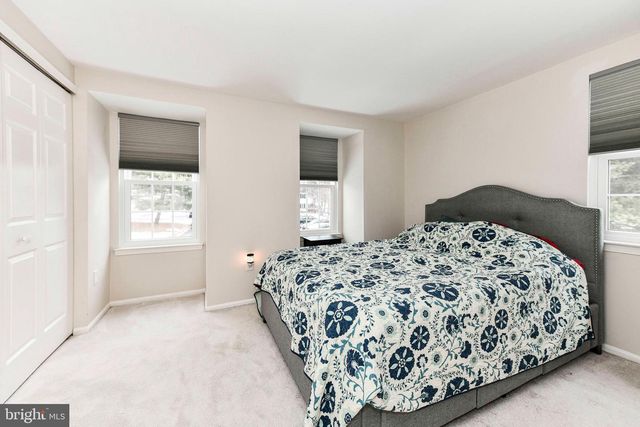 60 BENTON CT, Sterling, VA 20165