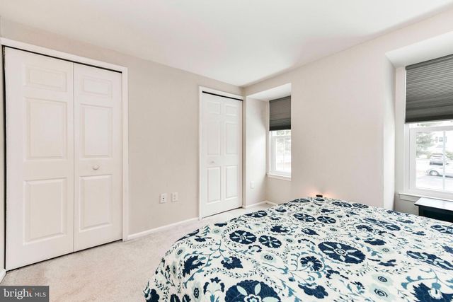 60 BENTON CT, Sterling, VA 20165