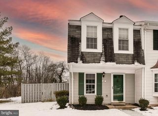 60 BENTON CT, Sterling, VA 20165