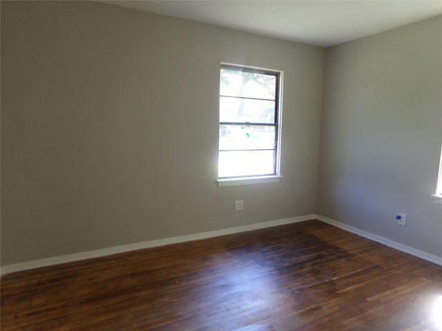 414 Gardenia Street, Lake Jackson, TX 77566