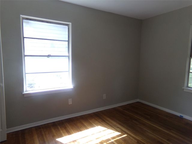 414 Gardenia Street, Lake Jackson, TX 77566