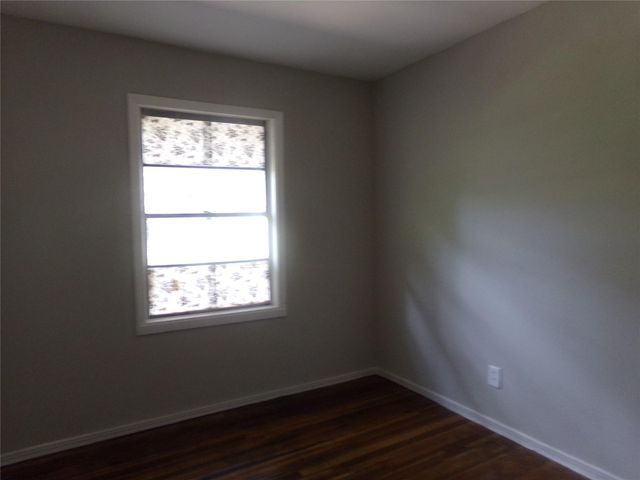 414 Gardenia Street, Lake Jackson, TX 77566