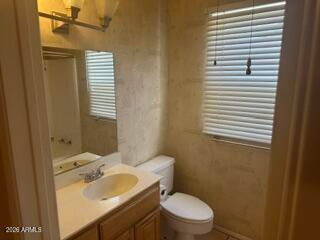 Image 13 of property listing at 10512 W EL CAPITAN Circle, Sun City, AZ 85351