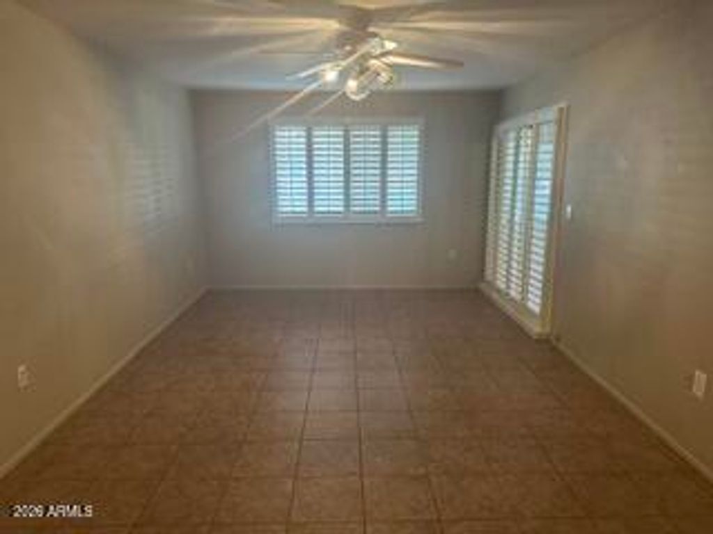 Image 18 of property listing at 10512 W EL CAPITAN Circle, Sun City, AZ 85351