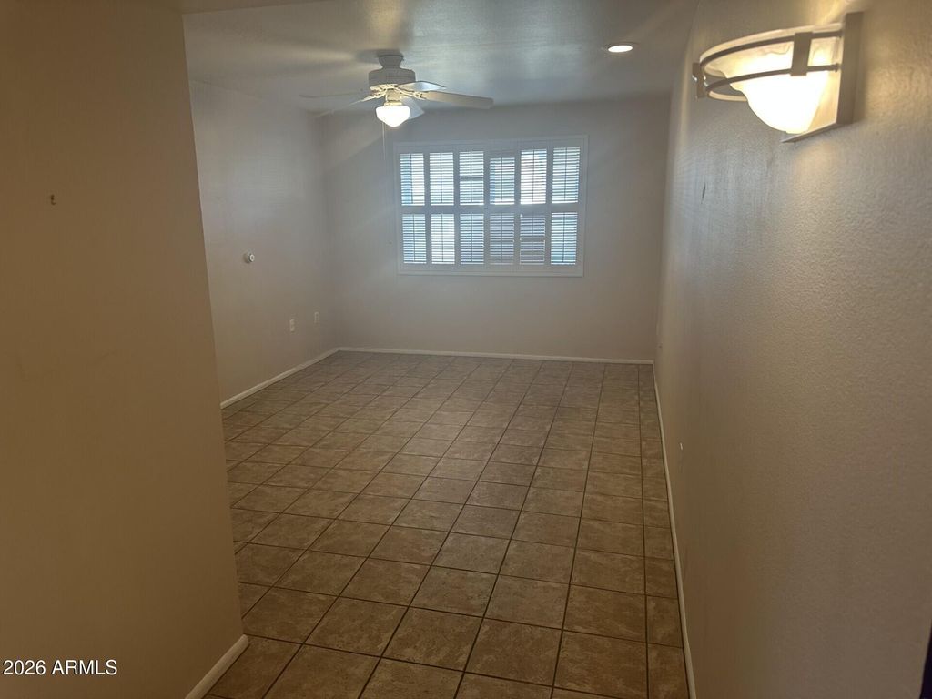 Image 27 of property listing at 10512 W EL CAPITAN Circle, Sun City, AZ 85351