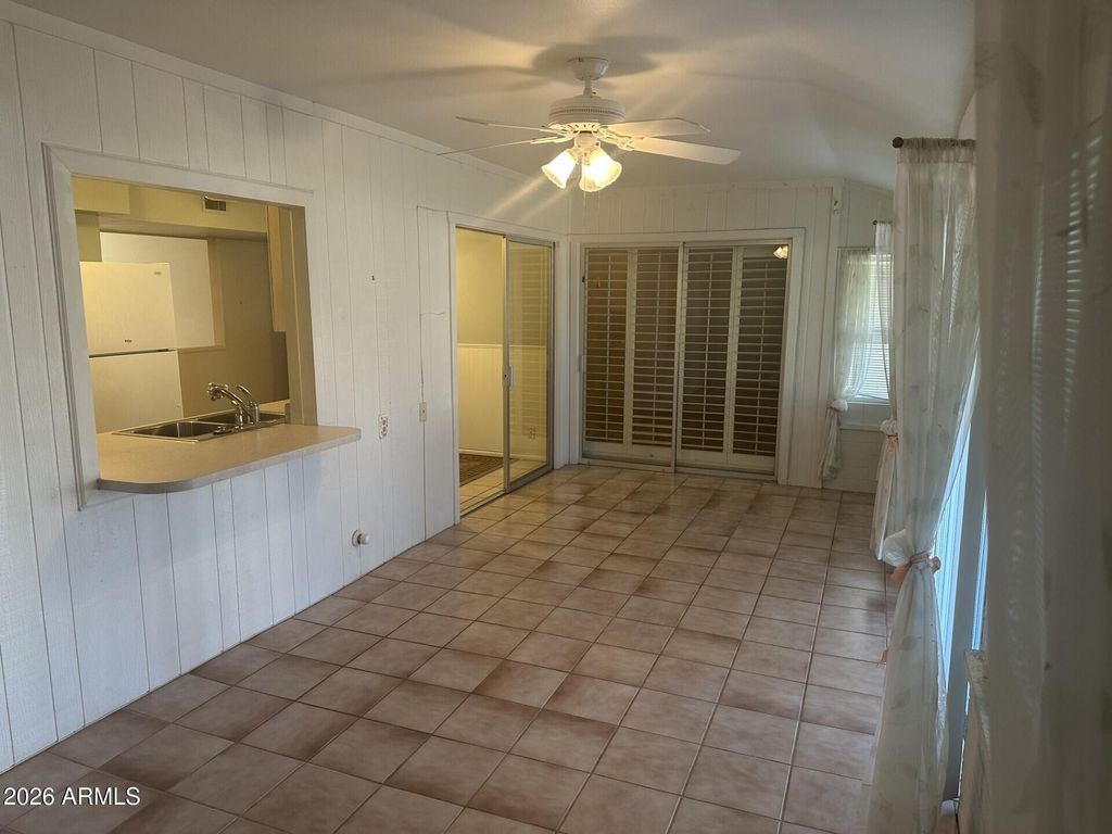 Image 31 of property listing at 10512 W EL CAPITAN Circle, Sun City, AZ 85351