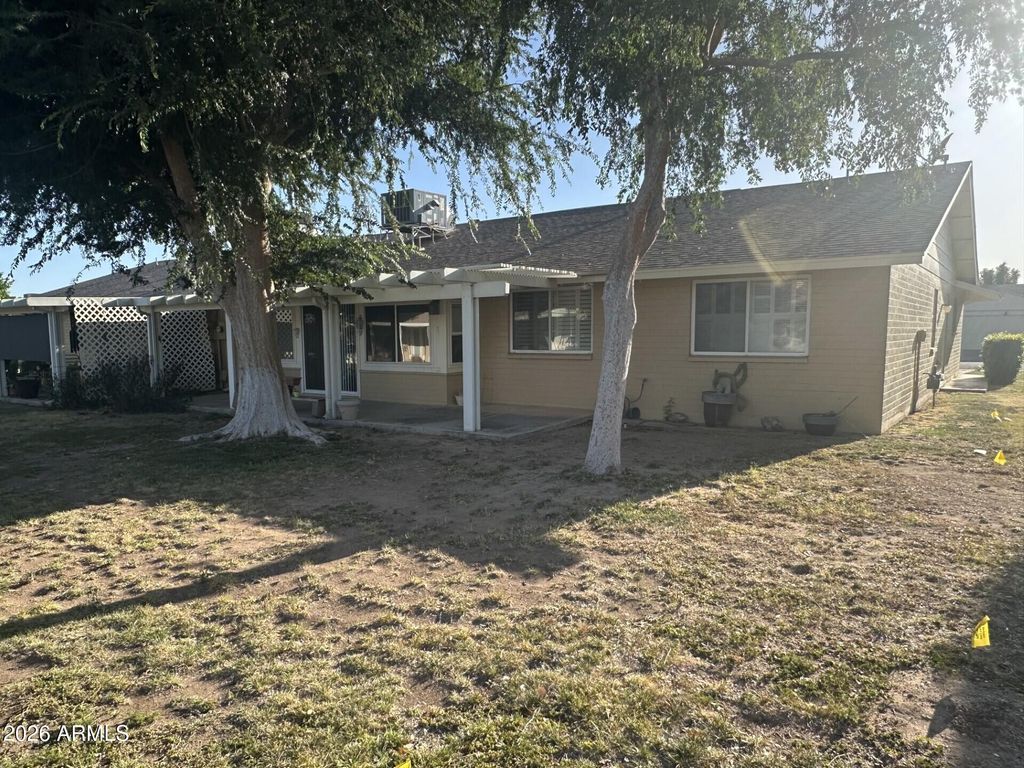 Image 33 of property listing at 10512 W EL CAPITAN Circle, Sun City, AZ 85351