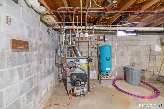 76 Lee Farm Drive, Southbury, CT 06488