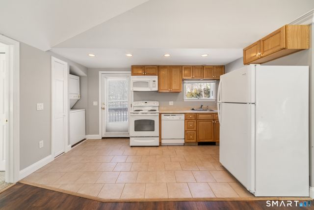 76 Lee Farm Drive, Southbury, CT 06488