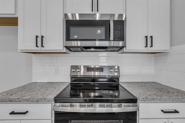 286 County Road 5102 F, Cleveland, TX 77327